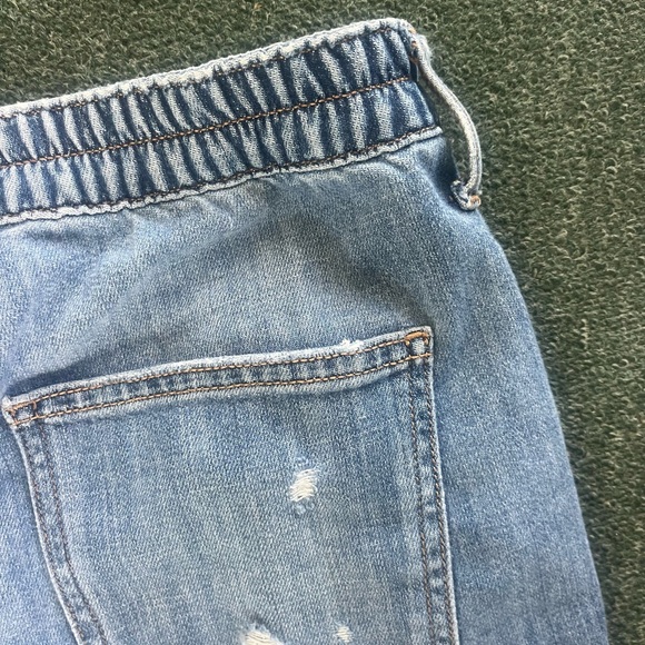 Aerie Women’s Jr Medium Denim Distressed Women Shorts cutoff Shortie pockets - Picture 9 of 11